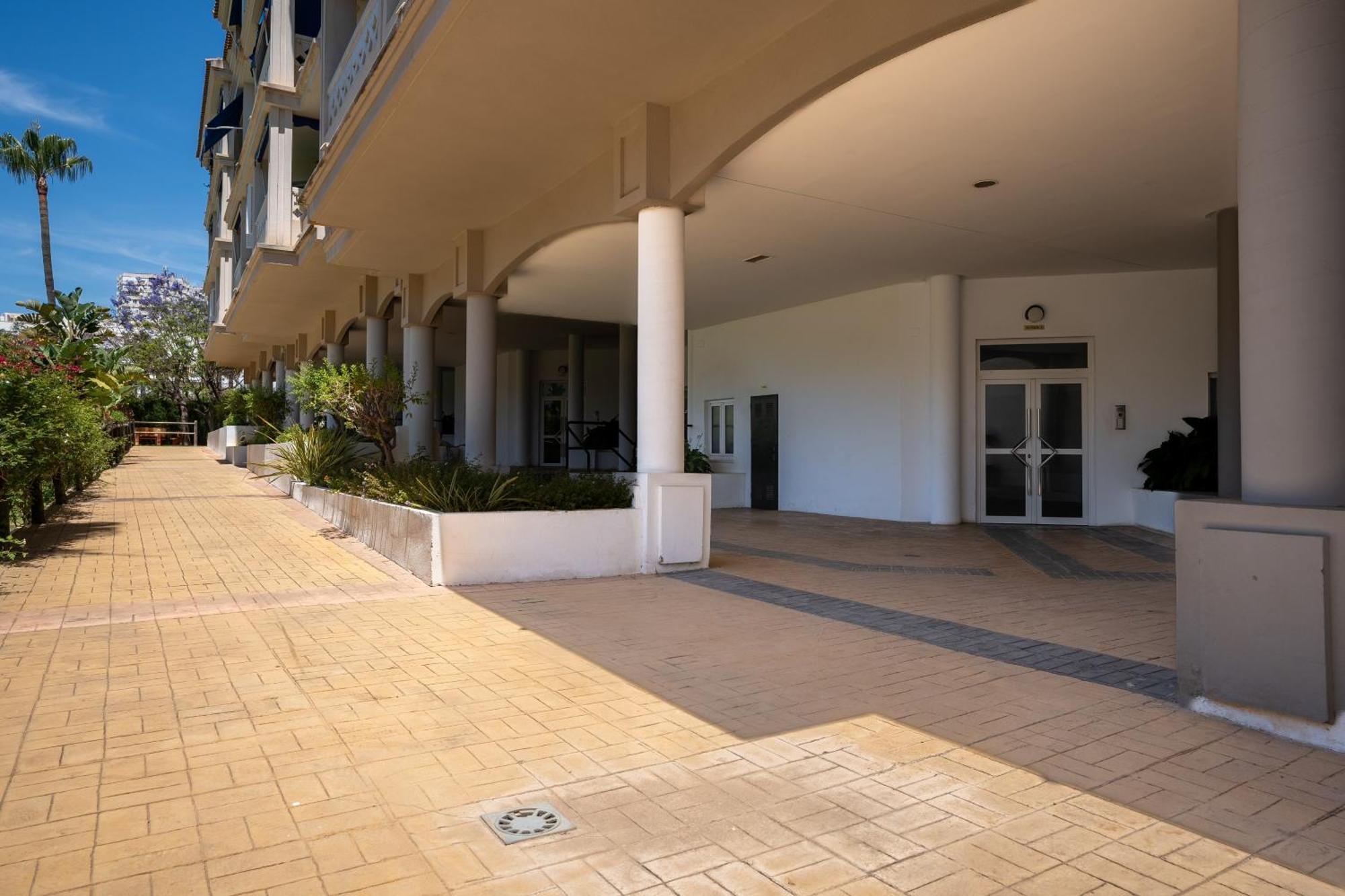 Penthouse With Sea Views Los Alamos Torremolinos Kültér fotó