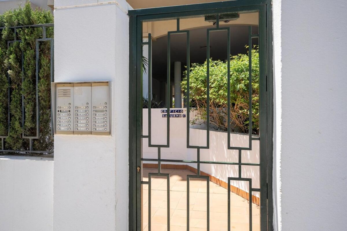 Penthouse With Sea Views Los Alamos Torremolinos Kültér fotó