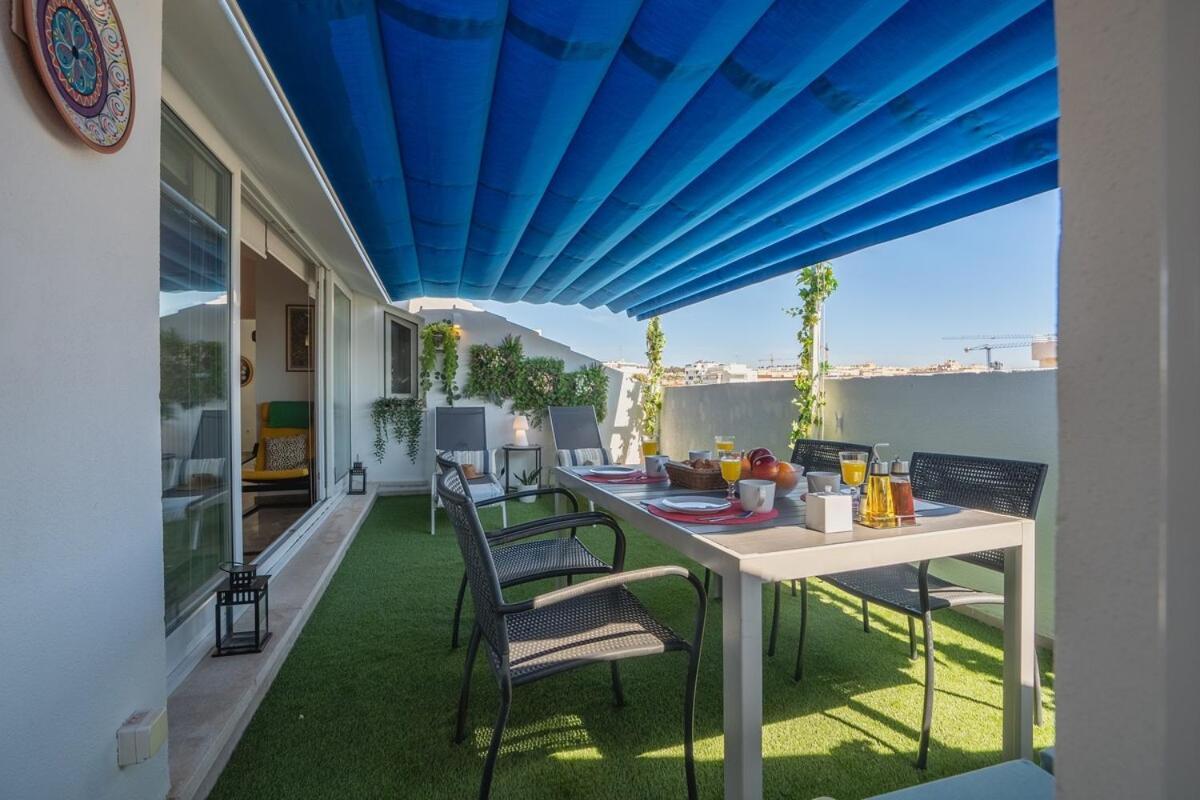Penthouse With Sea Views Los Alamos Torremolinos Kültér fotó